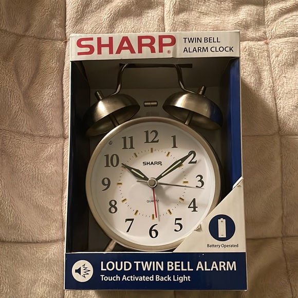 Sharp Twin bell alarm clock. Loud twin bell alarm touch activated clock. - Picture 3 of 5
